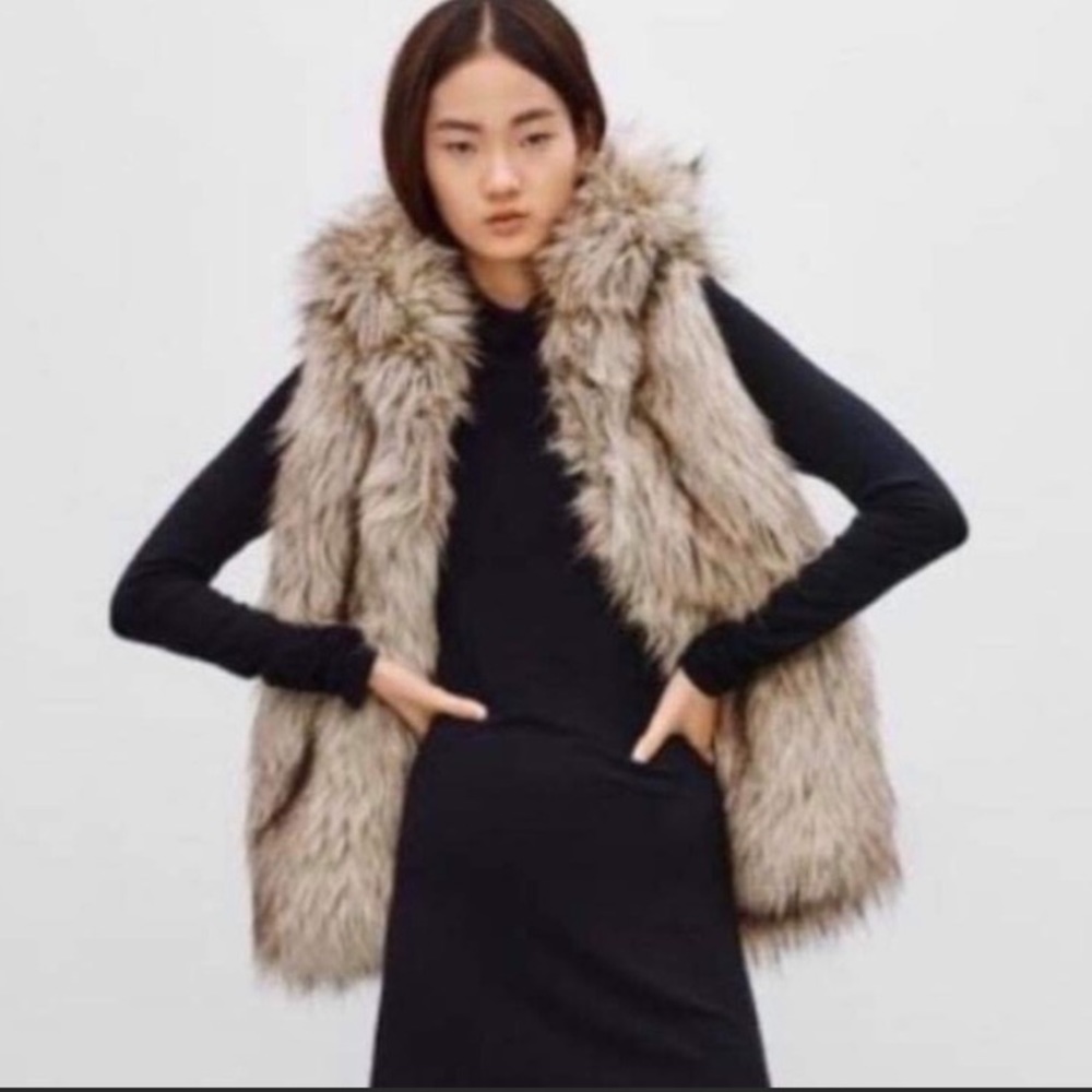 (Sold) Aritzia faux fur jacket